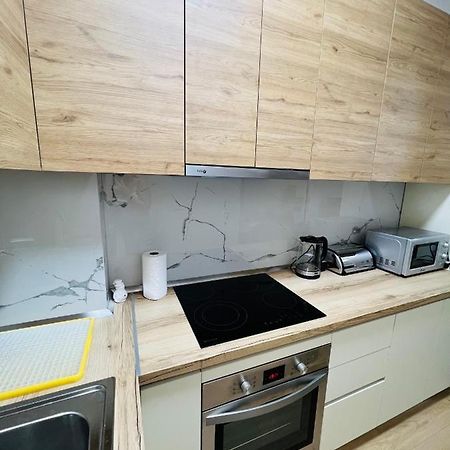 Lovely Apartment, Free Parking Tirana Exterior foto