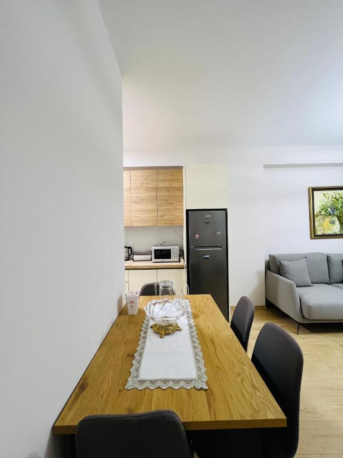 Lovely Apartment, Free Parking Tirana Exterior foto